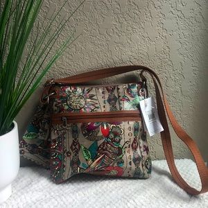 Sakroots Spirit Desert by Valentina Ramos